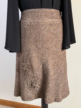 George Tweed A-Line Skirt Size 4 Brown Herringbone Floral Detail Career
